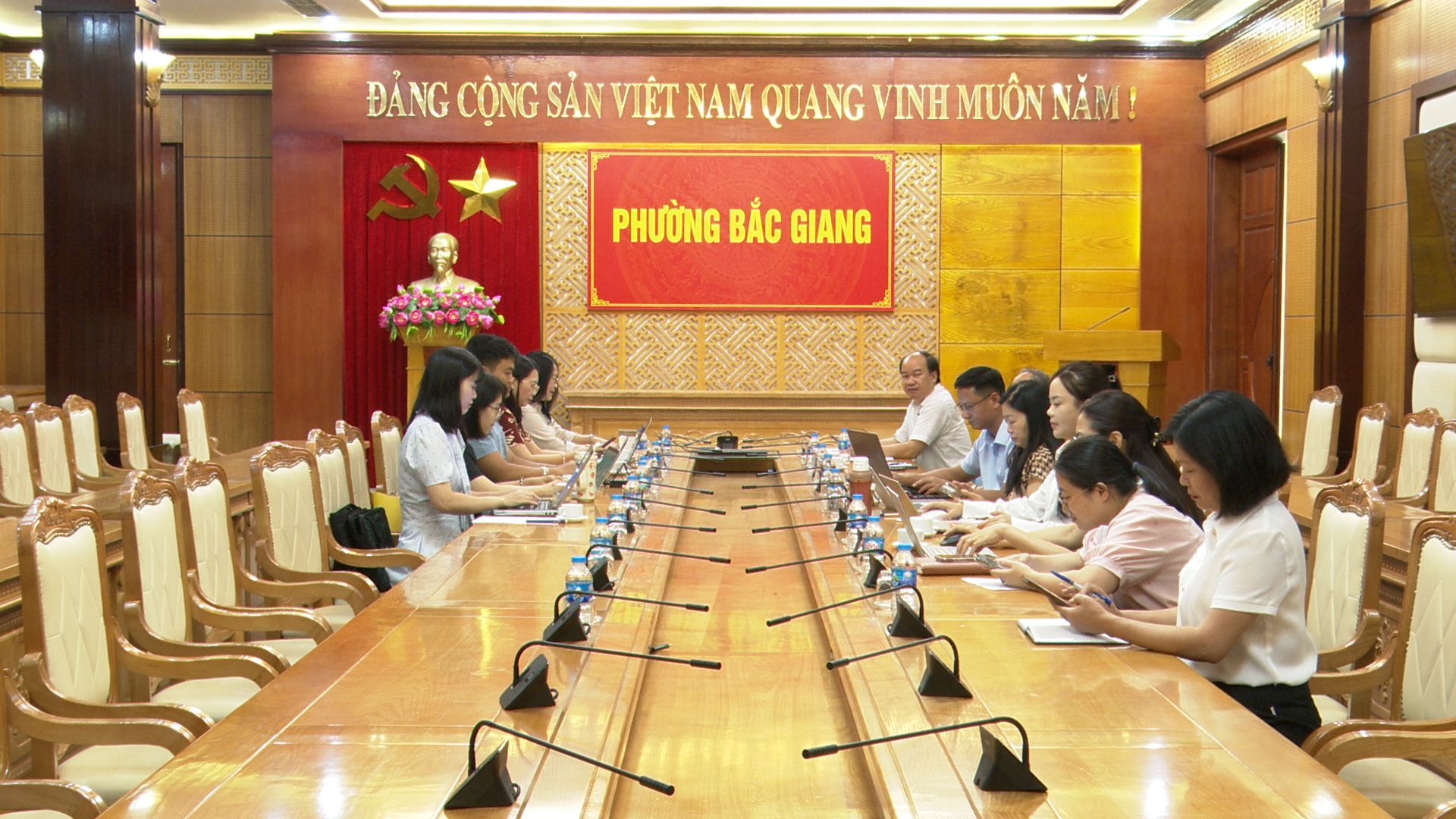 HỌC VIỆN CHÍNH TRỊ QUỐC GIA HỒ CHÍ MINH LÀM VIỆC VỚI P BẮC GIANG.mp4